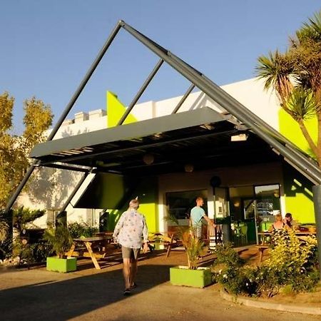 Lemon Hotel Le Coteau Buitenkant foto
