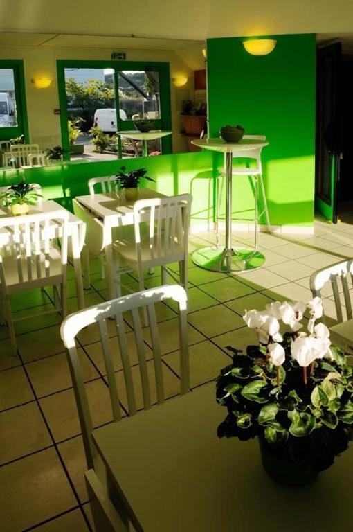 Lemon Hotel Le Coteau Buitenkant foto